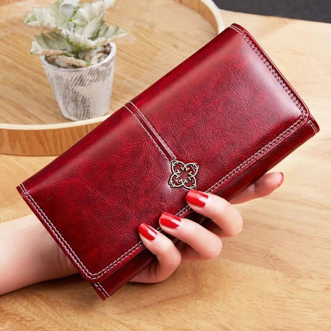 Isabelle’s Refined Companion | Wallet Joan's Bags